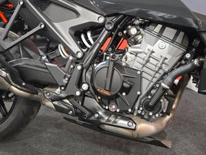 Used KTM 990 DUKE 990 DUKE for sale in Nottingham | Image 2