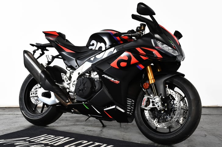 aprilia RSV4 Factory E5