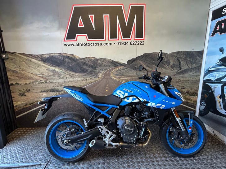 Suzuki GSX-8S
