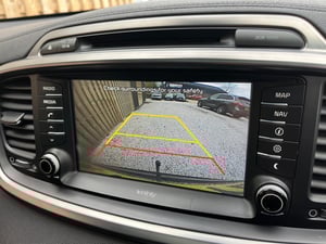 Used Kia SORENTO SORENTO 2.2 CRDI KX-3 AWD EURO 6 (S/S) 5DR for sale in Chesterfield | Image 2