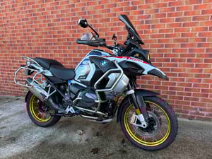 Watch video of BMW R 1250 GS ADV EXCLUSIVE T R 1250 GS ADV EXCLUSIVE T in Bristol