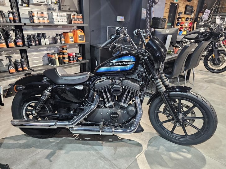Harley-Davidson SPORTSTER 1200 IRON 