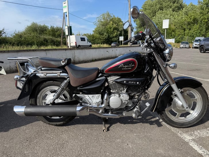 Hyosung GV250 AQUILA 