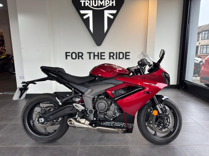 Triumph DAYTONA 600