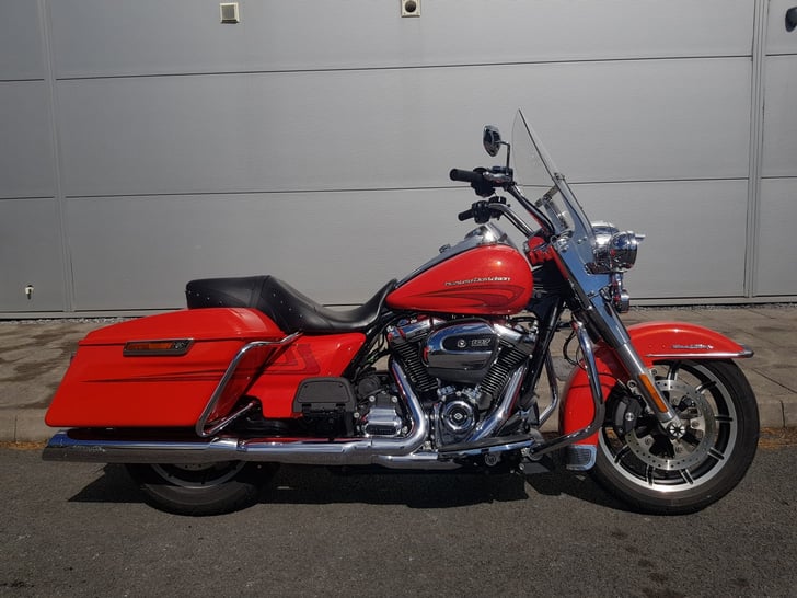 Harley-Davidson TOURING FLHR ROAD KING