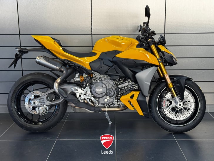 Ducati STREETFIGHTER V2 S