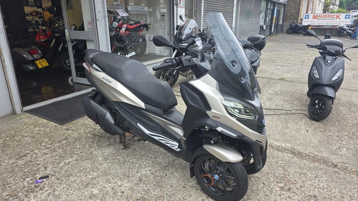 Piaggio MP3 530 HPE EXCLUSIVE CVT