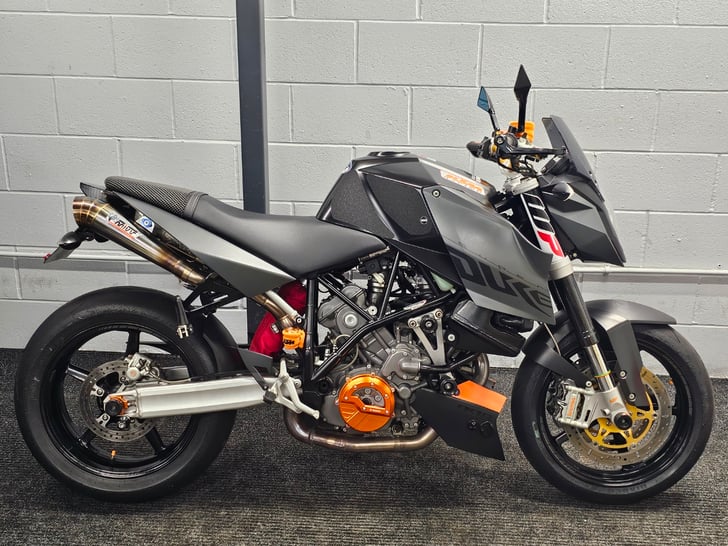 KTM 990 SUPER DUKE