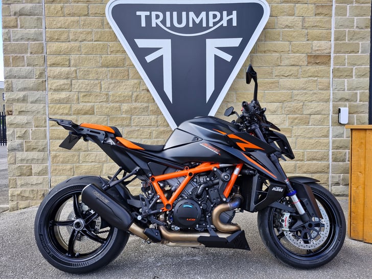 KTM 1390 SUPER DUKE R EVO 