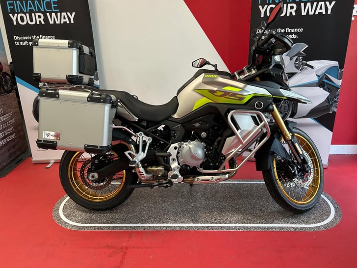 Voge DS 900X