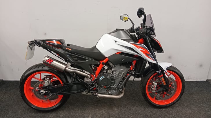 KTM 890 DUKE R