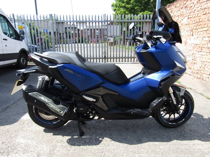 Honda ADV 350