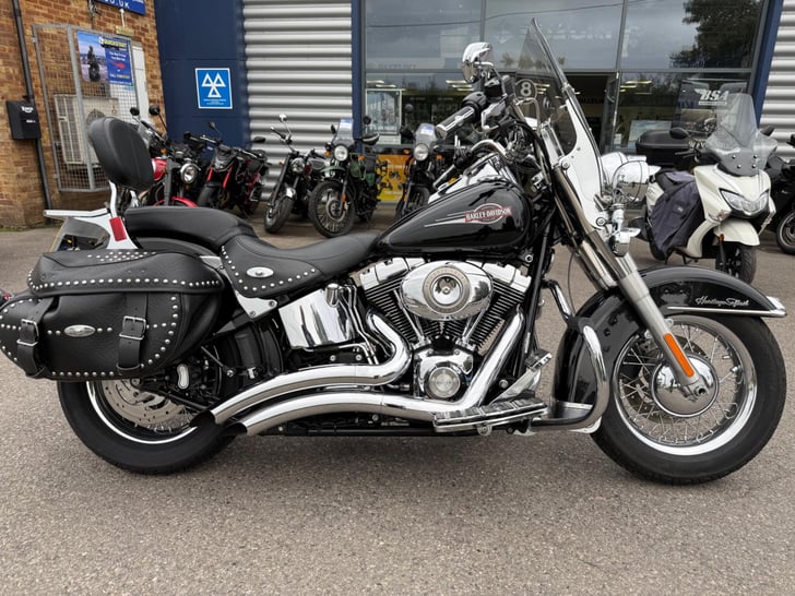 Harley-Davidson SOFTAIL 1584 FLSTC HERITAGE CLASSIC