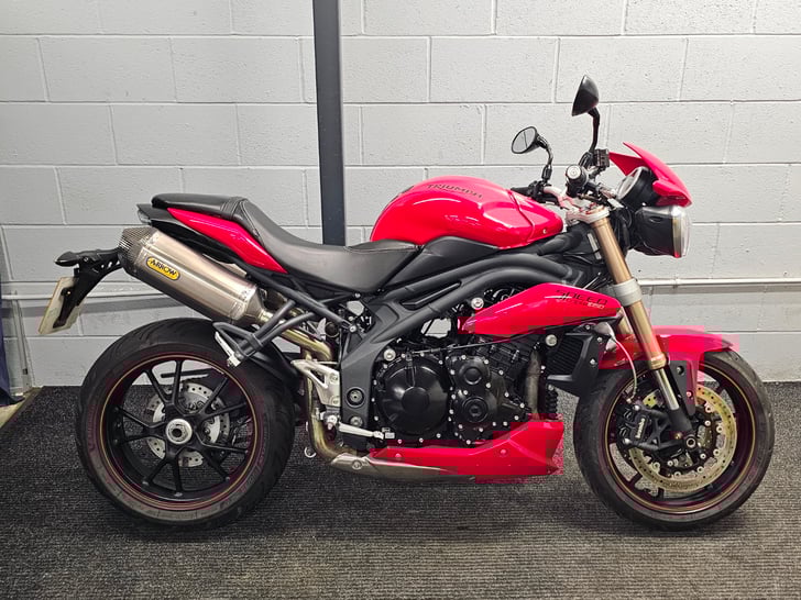 Triumph SPEED TRIPLE 1050