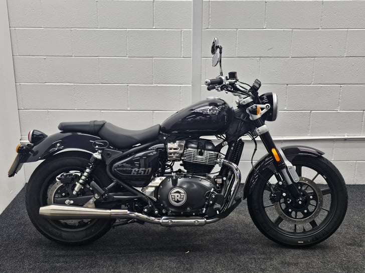 ROYAL ENFIELD SUPER METEOR 650