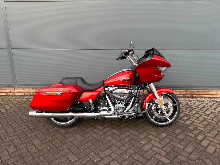 HARLEY-DAVIDSON TOURING FLRT ROAD GLIDE