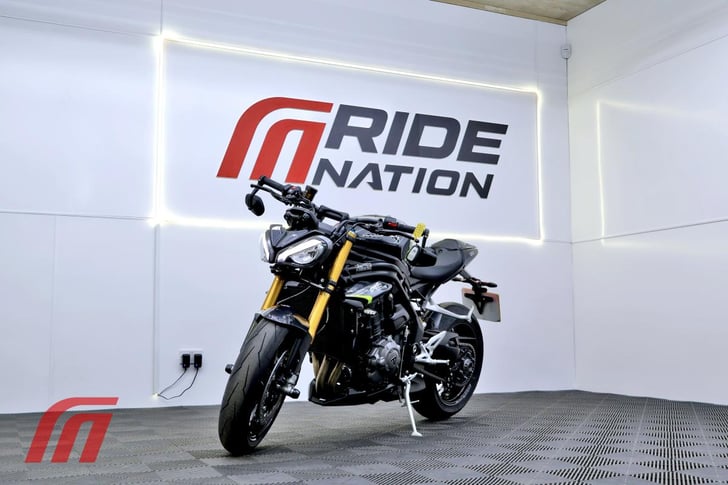 Triumph SPEED TRIPLE 1200 RS
