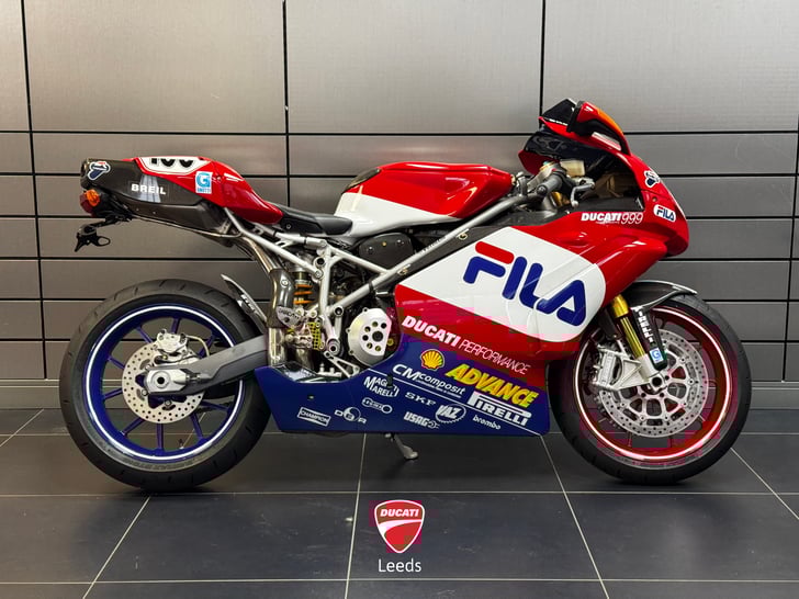 DUCATI 999R