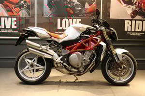 Used Mv Agusta BRUTALE 920 BRUTALE 920 2007 for sale in Watford | Image 2