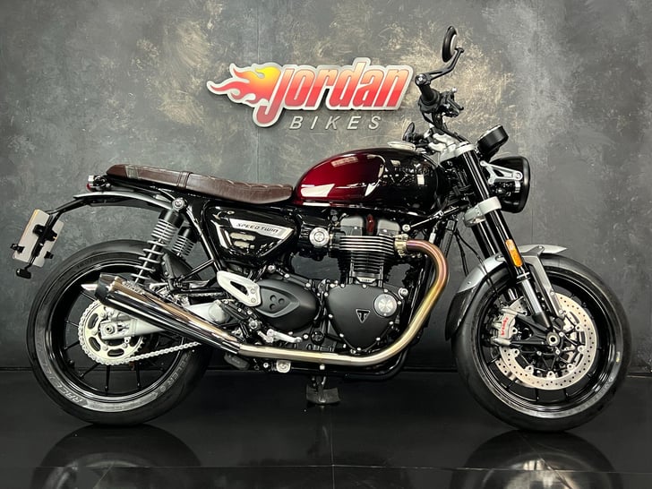 Triumph SPEED TWIN 1200