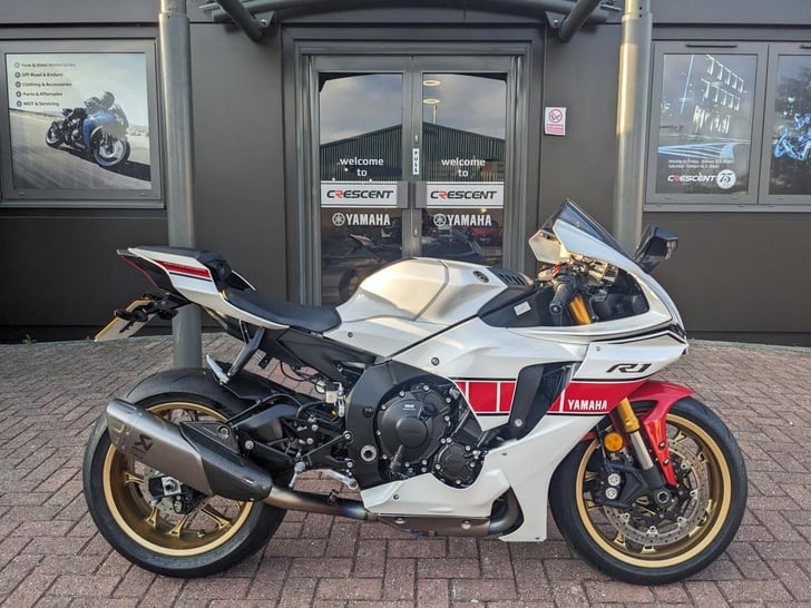 Yamaha YZF R1 21 (YZF1000) 