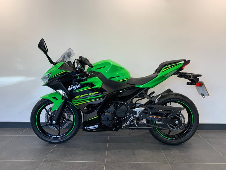 KAWASAKI NINJA 400