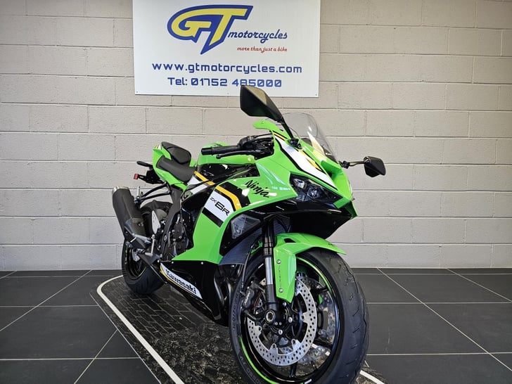 KAWASAKI ZX6-R PERFORMANCE 