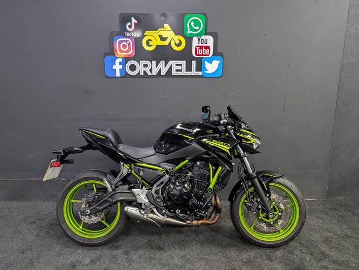 Kawasaki ER 650 KMFAN 