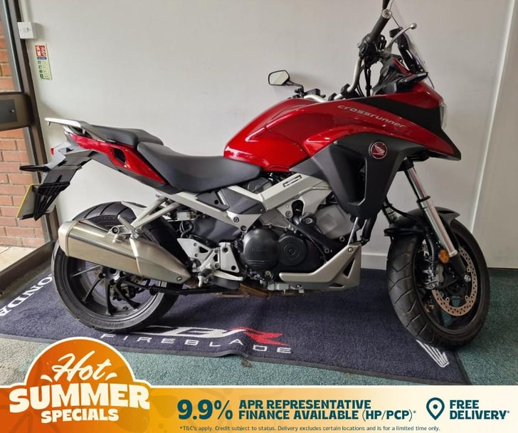 HONDA CROSSRUNNER VFR800X 
