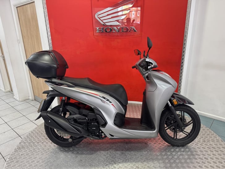 Honda SH350I