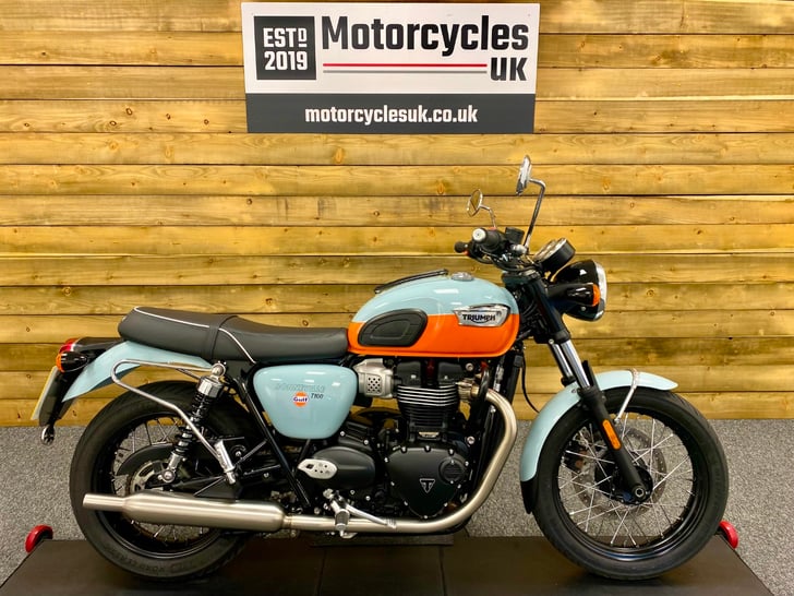 Triumph BONNEVILLE T100