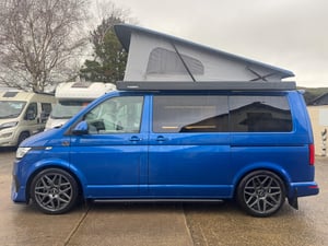 Used Volkswagen TRANSPORTER TRANSPORTER for sale in Preston | Image 2