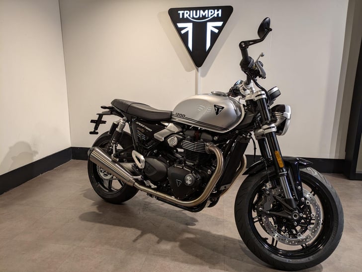 Triumph SPEED TWIN 1200