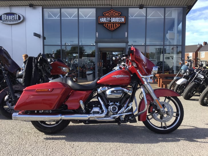 Harley-Davidson Street Glide Special