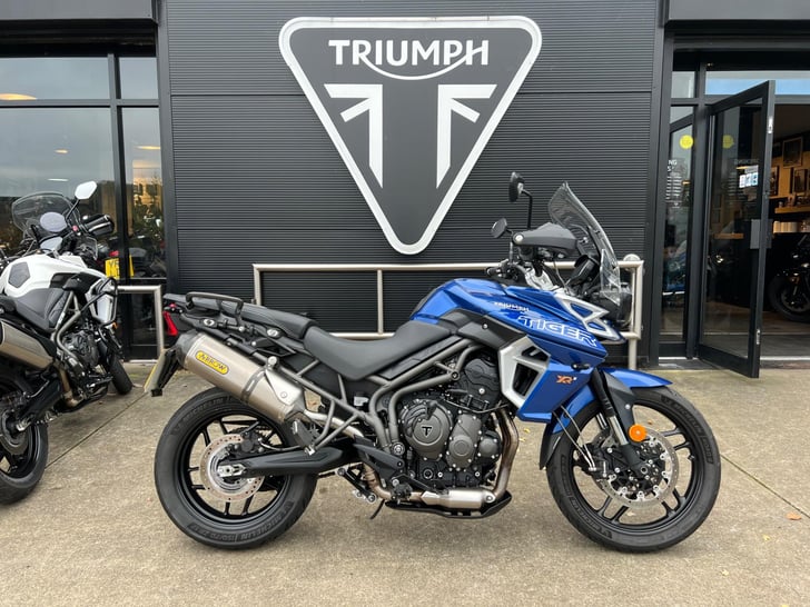 TRIUMPH TIGER 800 XRX