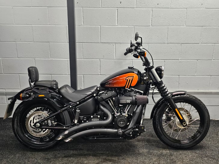 Harley-Davidson SOFTAIL FXBBS STREET BOB 114