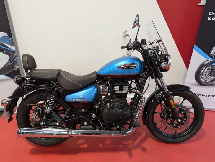 Royal Enfield METEOR 350 SUPERNOVA