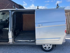 Used Ford TRANSIT CUSTOM TRANSIT CUSTOM 2.0 TDCI 270 LIMITED L1 H1 5DR for sale in Chesterfield | Image 2