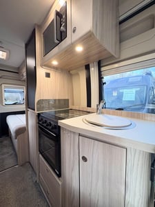 Used Elddis AUTOQUEST 155 AUTOQUEST 155 for sale in Wythall | Image 2