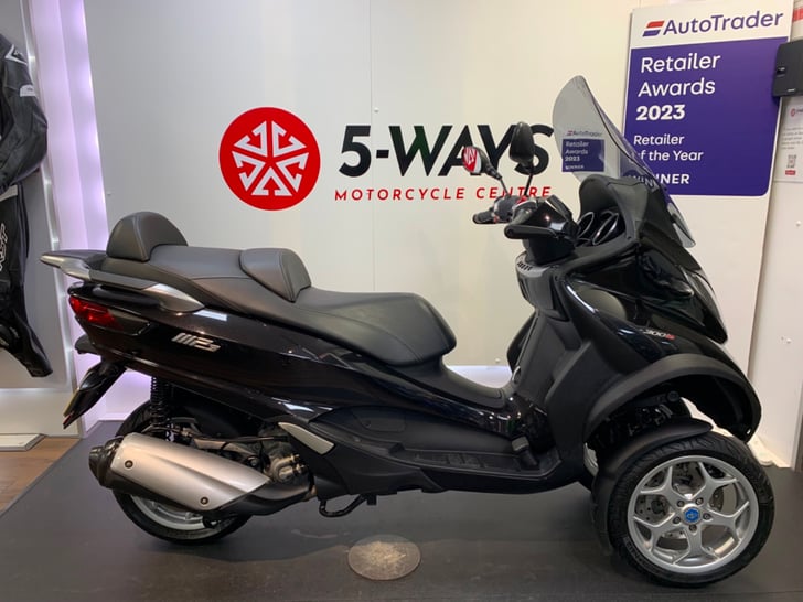 Piaggio MP3 BUSINESS 300 IE LT