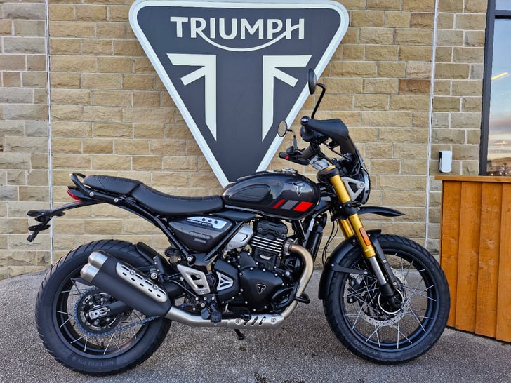 Triumph SCRAMBLER 400 XC