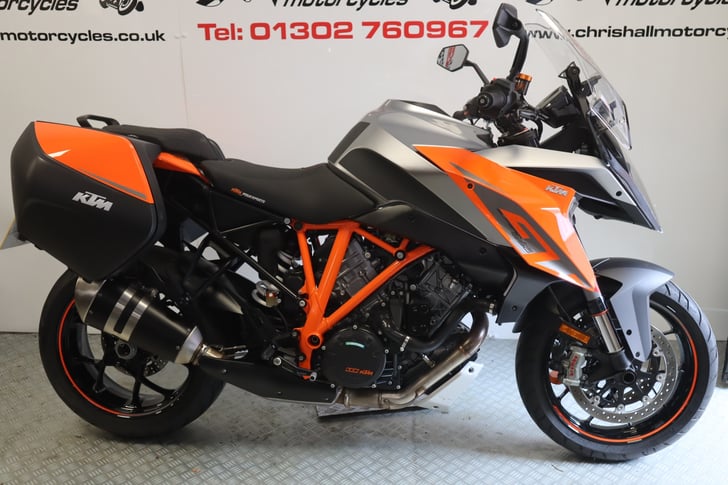 KTM 1290 SUPER DUKE GT