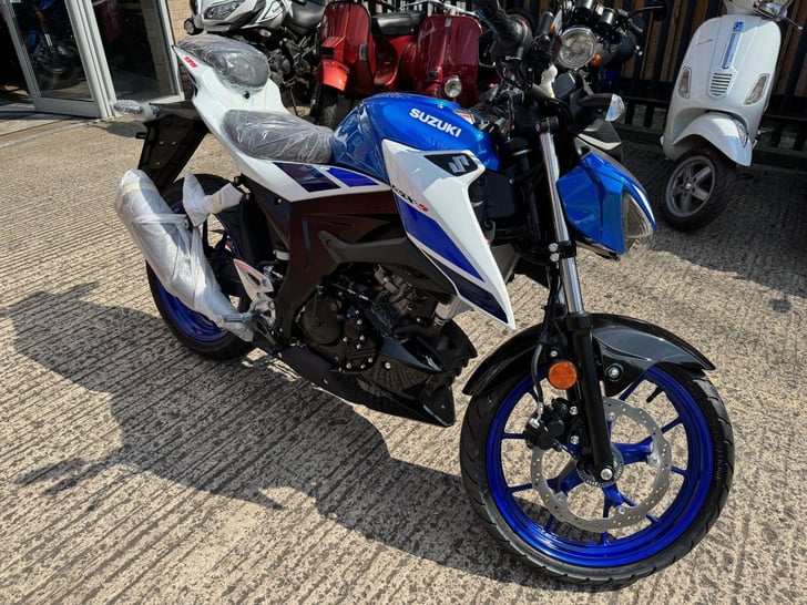 SUZUKI GSX-S125
