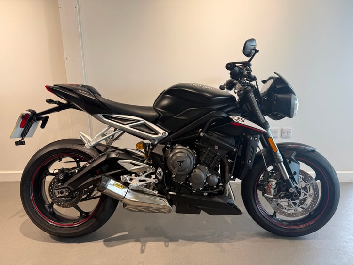 Triumph STREET TRIPLE 765 RS