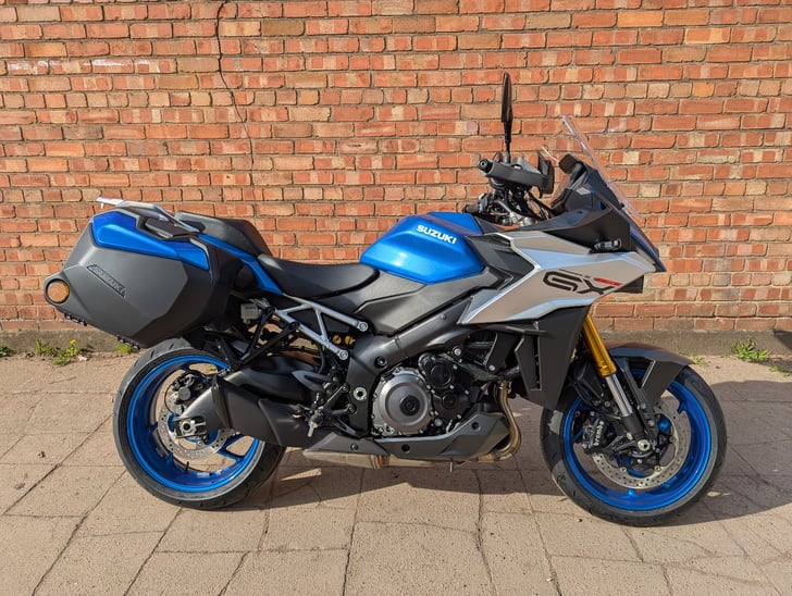 Suzuki GSX-S1000GX