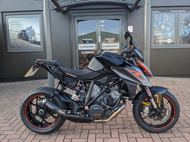 KTM 1290 SUPERDUKE R 18 