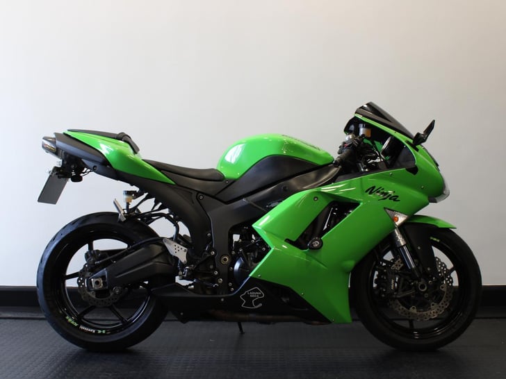 Kawasaki ZX6R-P7F 