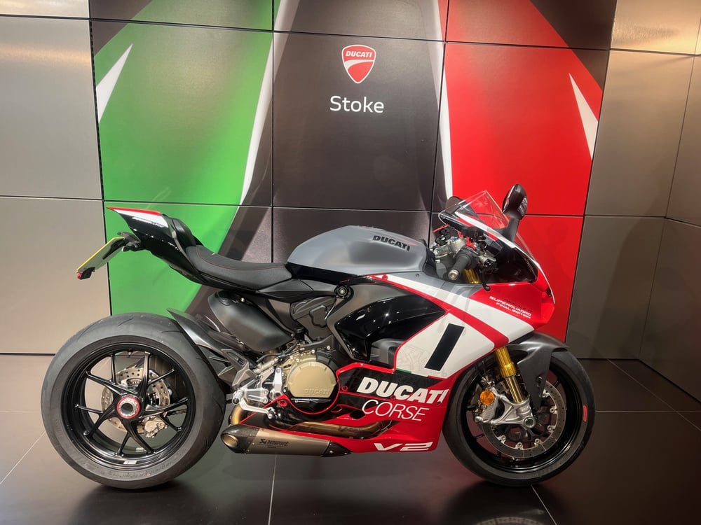 Used Ducati Panigale V2 Superquadro Final Edition PANIGALE V2 SUPERQUADRO FINAL EDITION for sale in Newcastle Under Lyme 