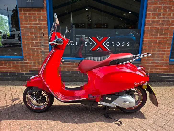 Vespa PRIMAVERA 125