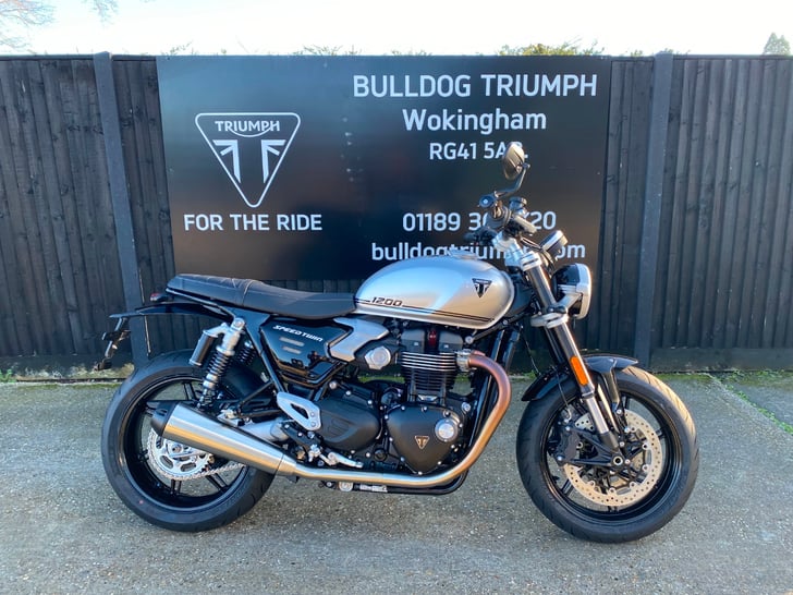 Triumph SPEED TWIN 1200